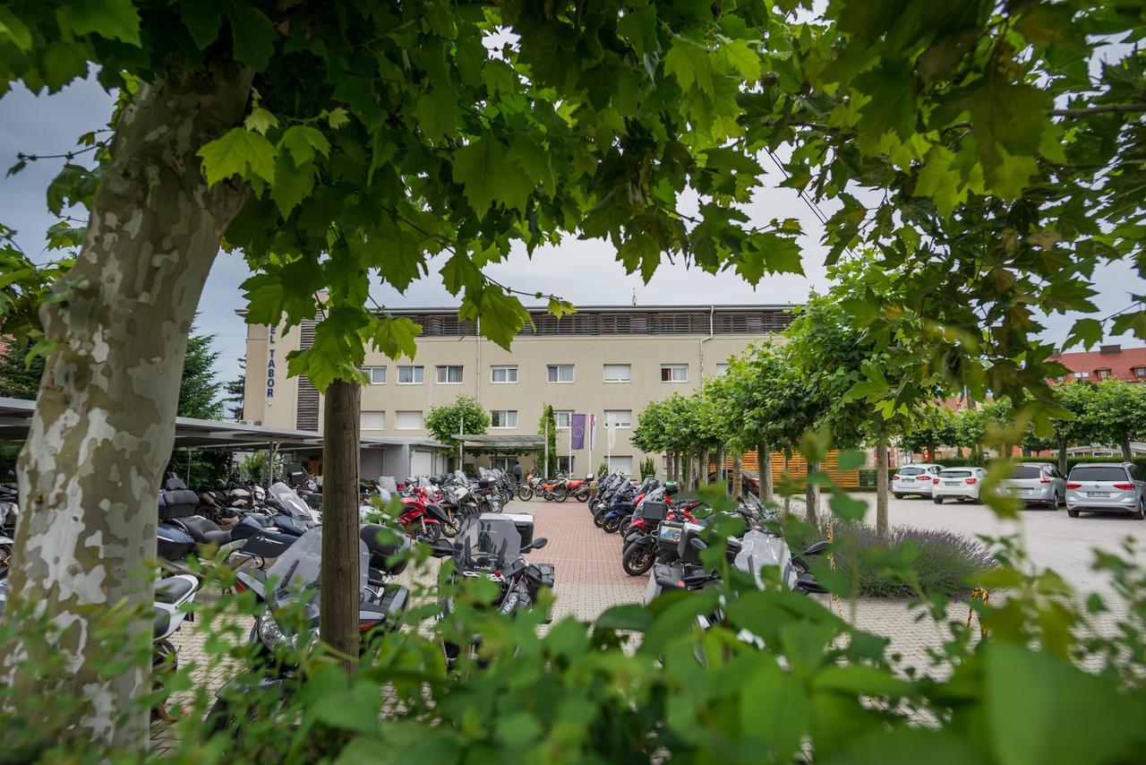 Hotel Tabor Maribor Exterior photo